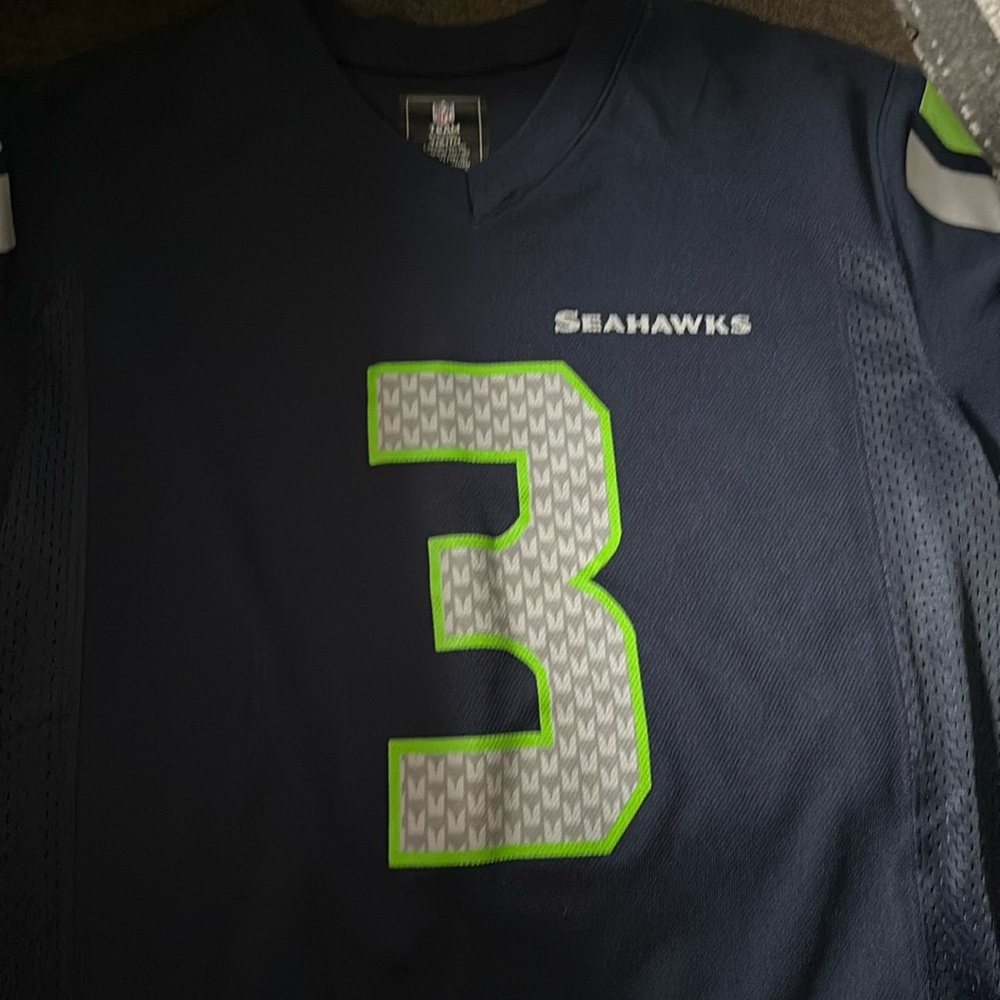 NFL Seattle Seahawks Russell Wilson jersey youth large 14/16